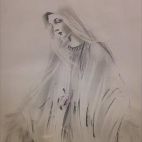 Meet your Posher, Courtney - Picture 1 of 1